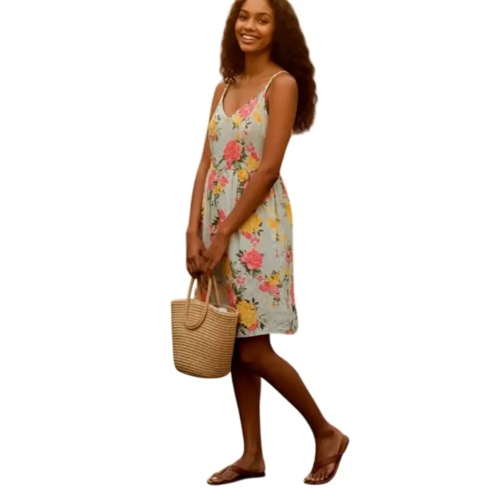 cynthia rowley floral linen dress White Button Front V Neck Sleeveless Size 6 This Cynthia Rowley midi dress features metallic gold foil printed on a lightweight silk fabric Cynthia Rowley Blue & White